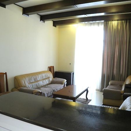 Rent Inn Yerevan On Sakharov Square エクステリア 写真