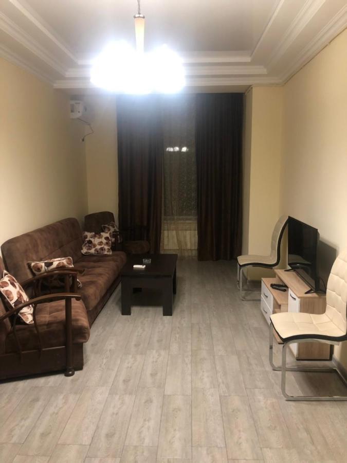 Rent Inn Yerevan On Sakharov Square エクステリア 写真