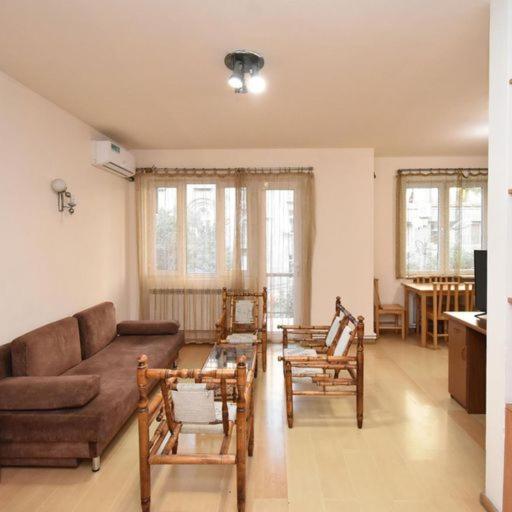 Rent Inn Yerevan On Sakharov Square エクステリア 写真