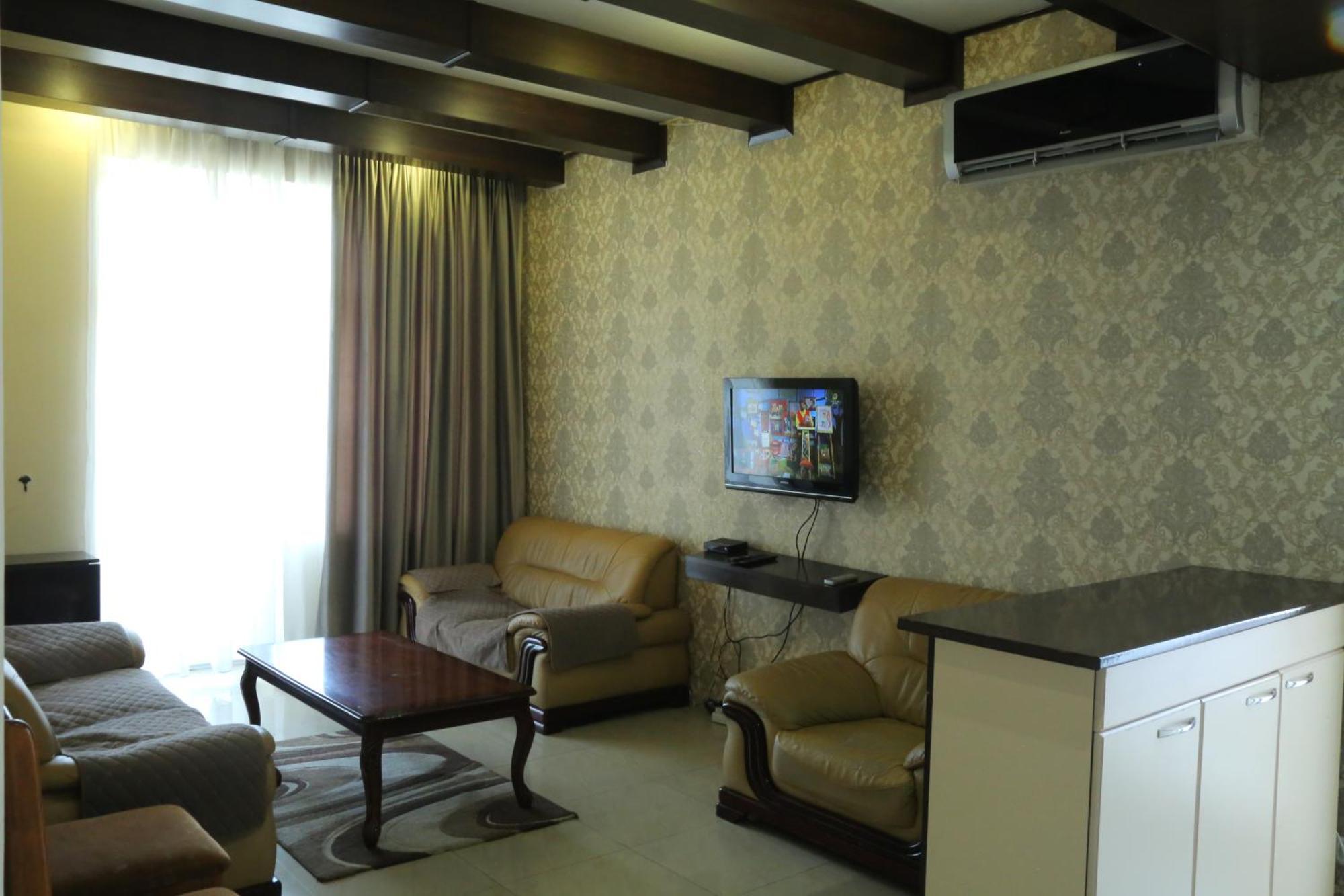 Rent Inn Yerevan On Sakharov Square エクステリア 写真