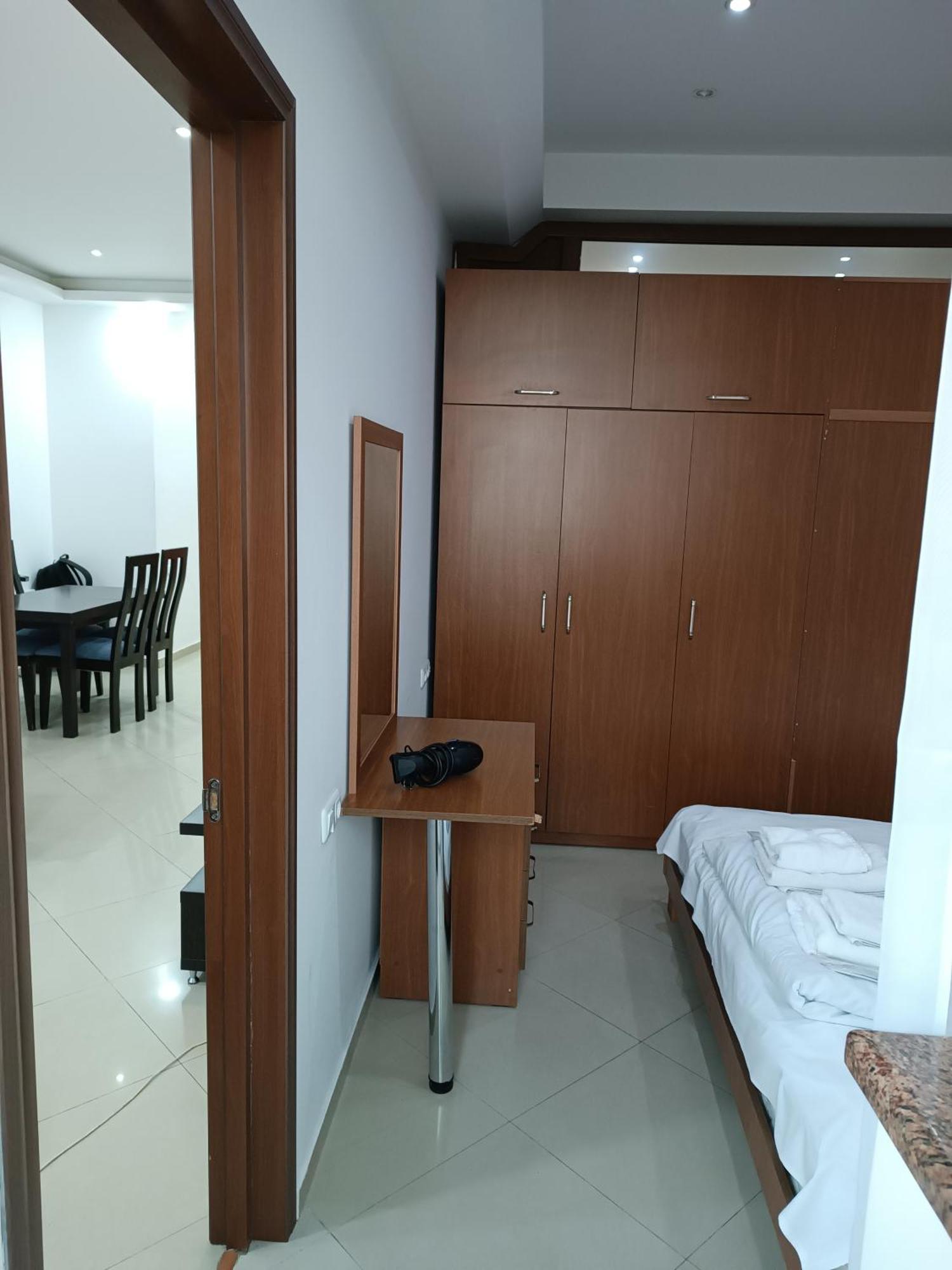 Rent Inn Yerevan On Sakharov Square エクステリア 写真